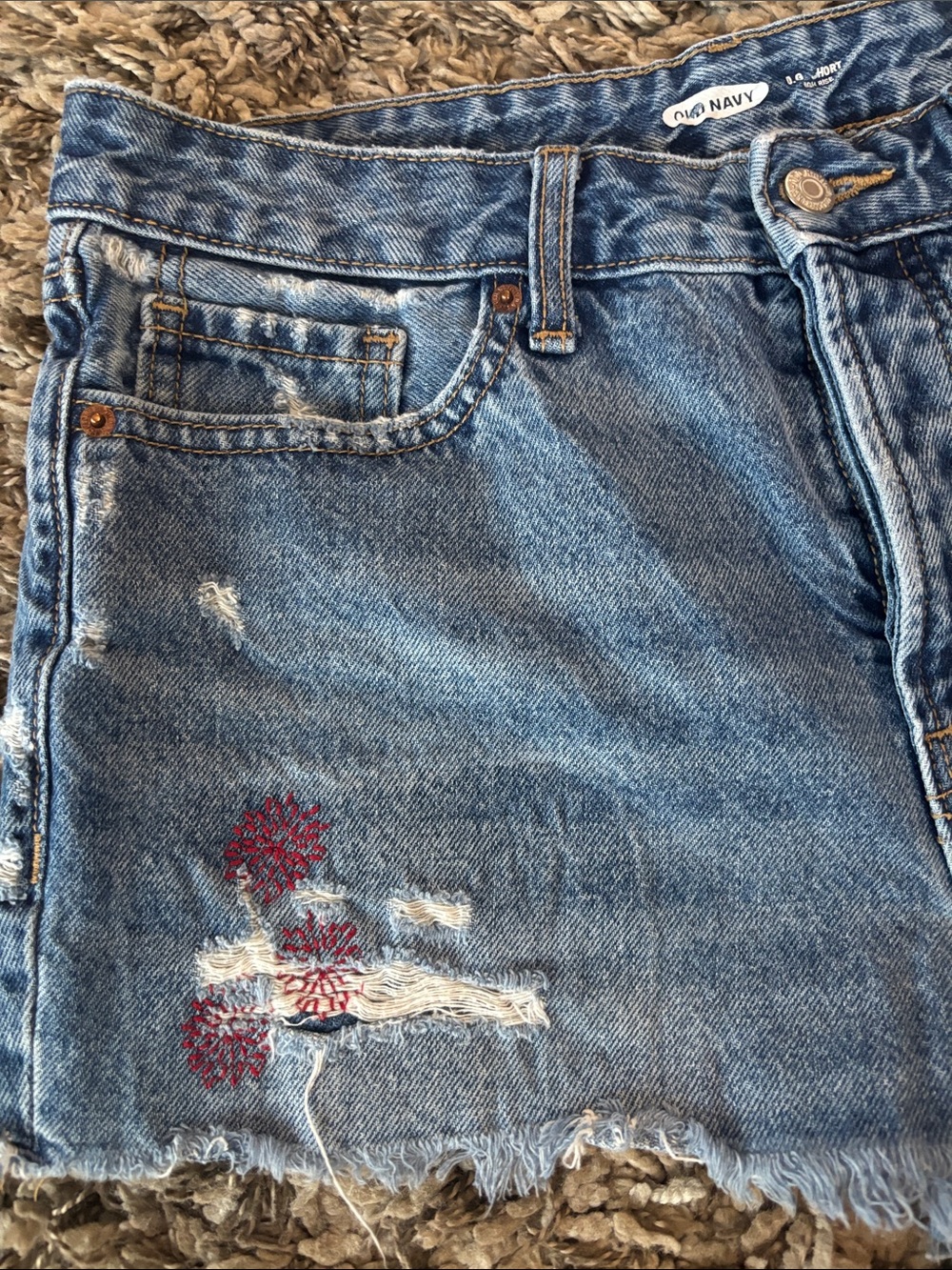 Old Navy OG Short High Rise Distressed Denim Shorts with Embroidered Accents - Picture 4 of 11